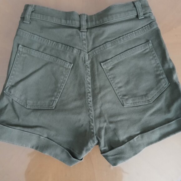 American Apparel High-Waist Shorts - Picture 3 of 4
